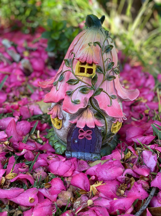Pink Flower Fairy House (w/LED Light-Up)