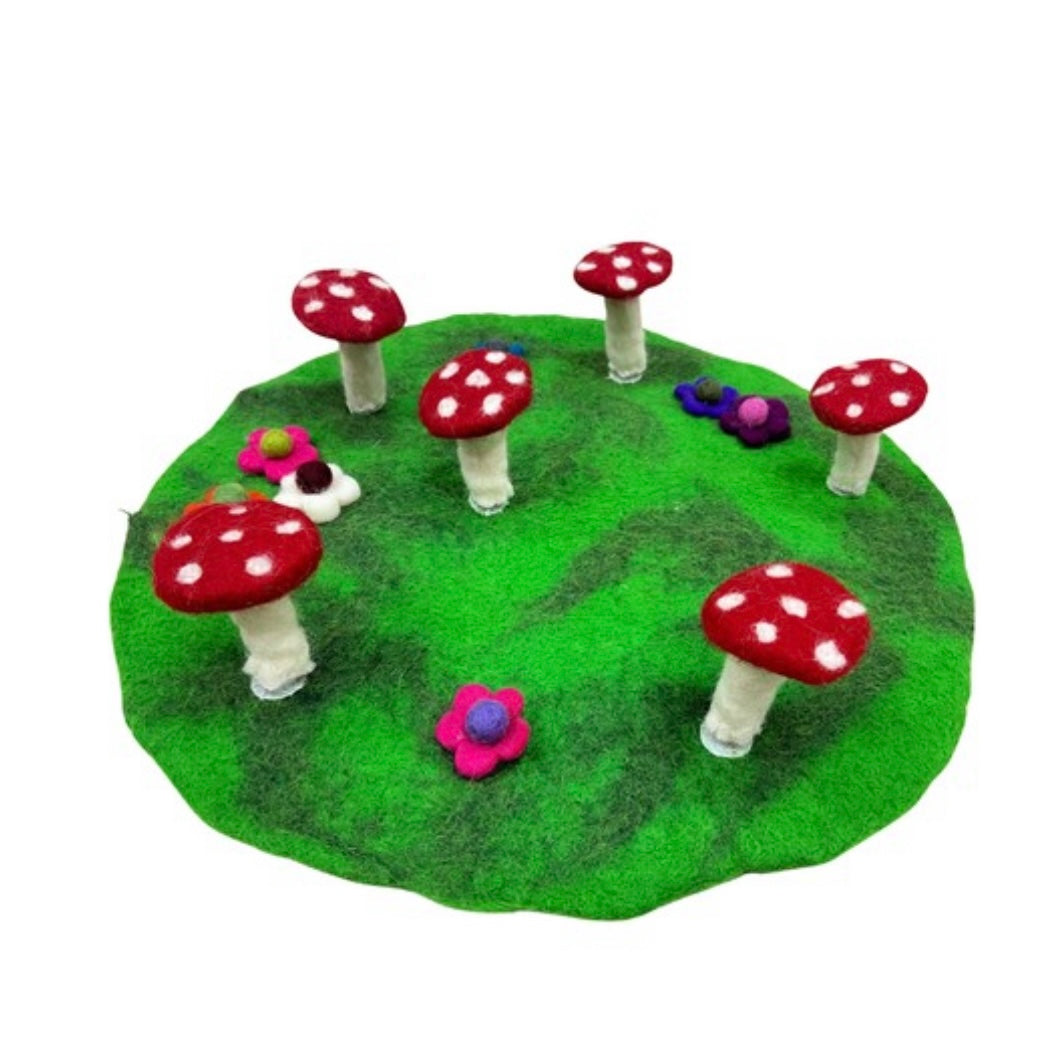 Magical Fairy Ring and Toadstool Playmat (small)